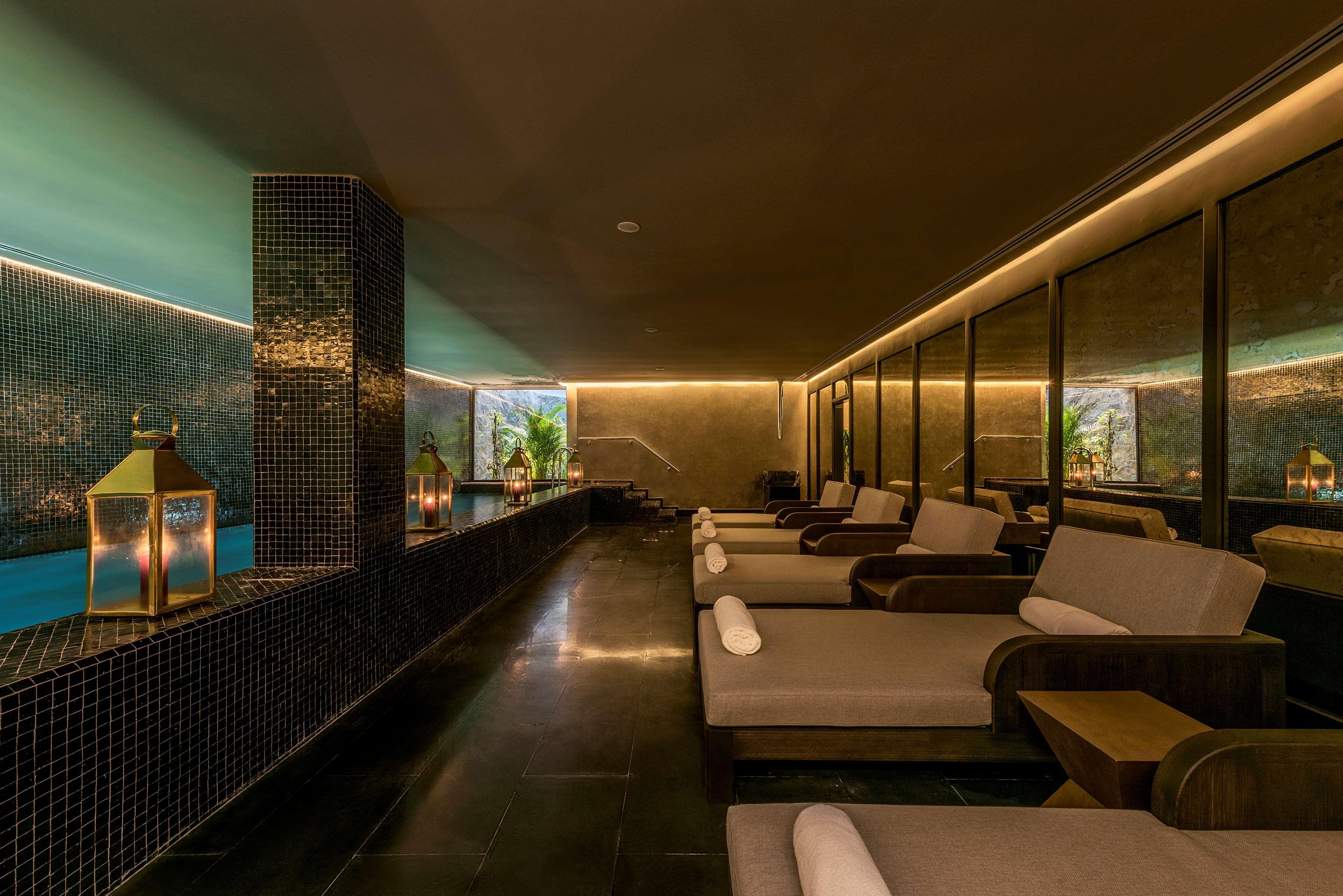 Hotel Radisson Blu Center 5*