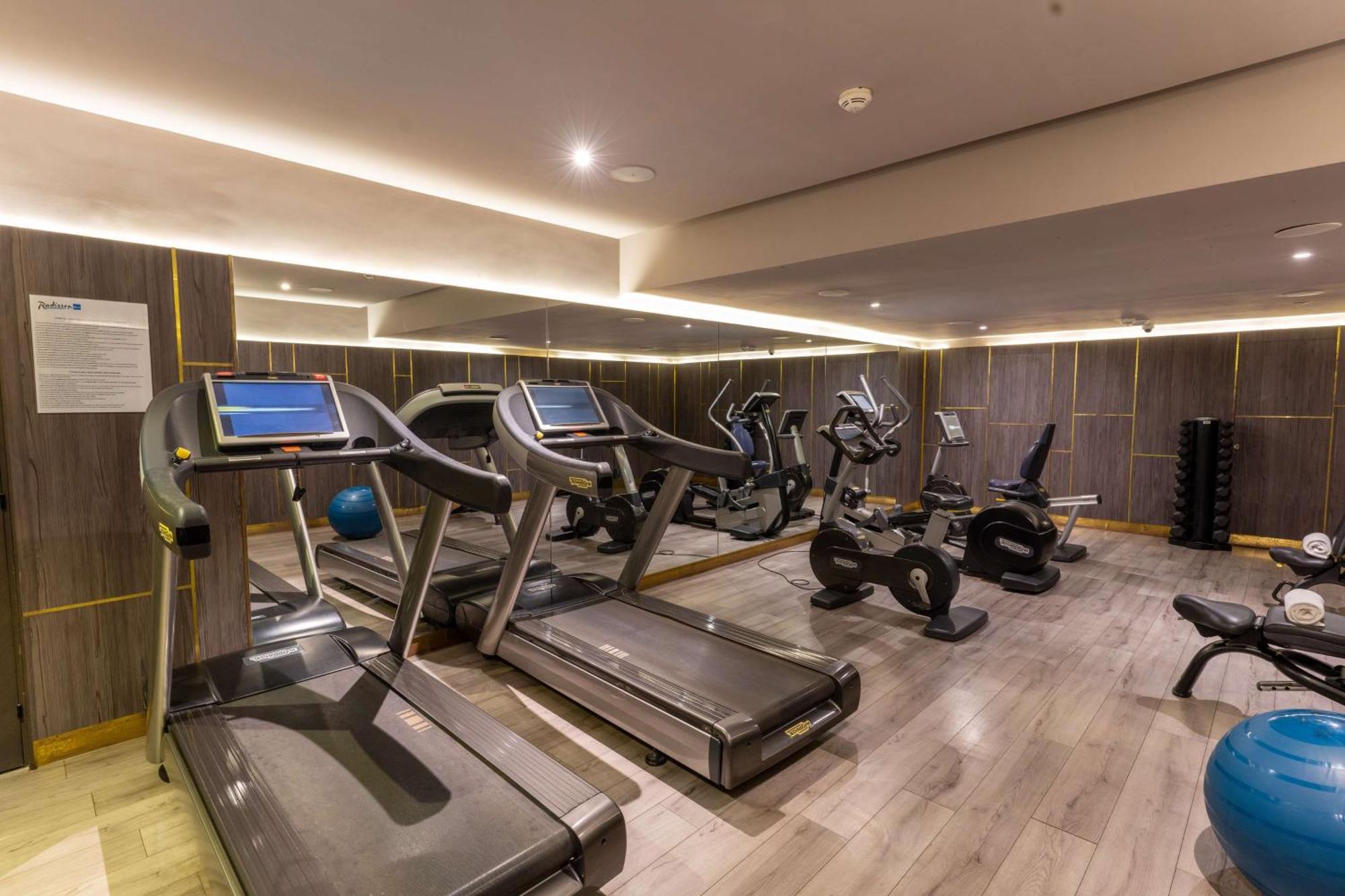 Hotel Radisson Blu Center 5*